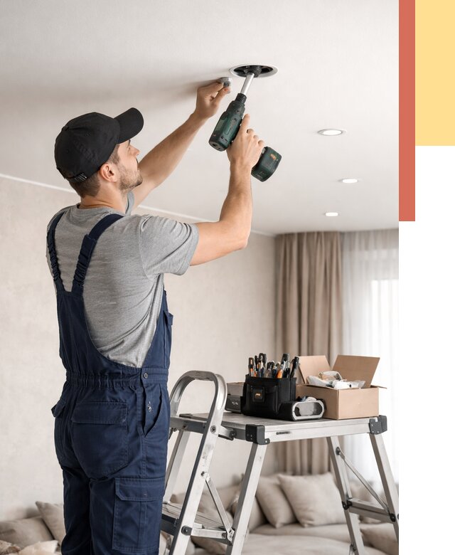 Установка и монтаж точечных светильников в натяжной потолок в Череповце от 1840 руб. | ОТДЕЛОЧНИК-Чрп