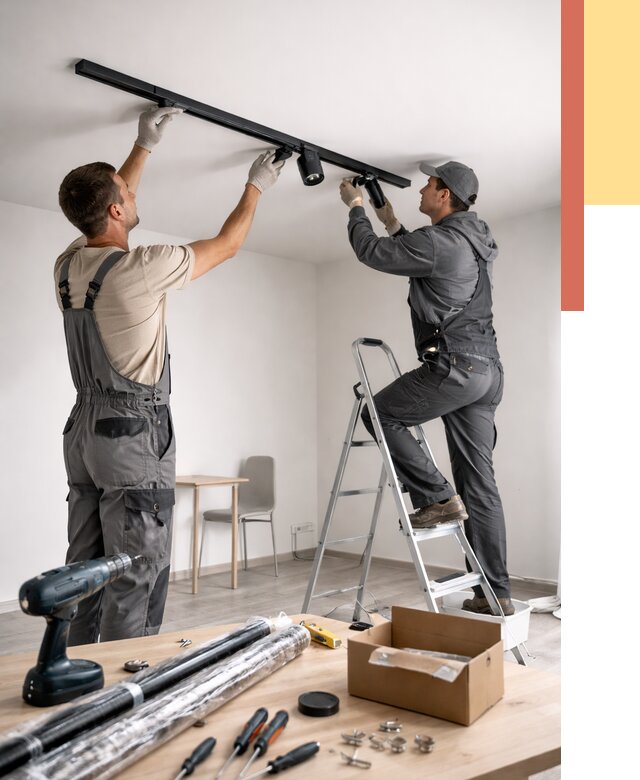 Установка трековых светильников в натяжной потолок в Череповце от 4293 руб. | ОТДЕЛОЧНИК-Чрп